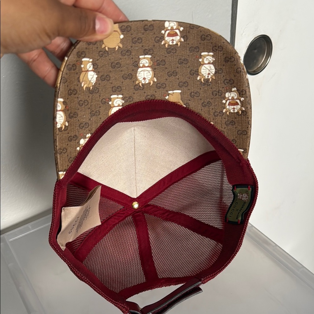GUCCI X DORAEMON MEN'S LIMITED EDITION BROWN/BURGUNDY BASEBALL HAT - Picture 11 of 11